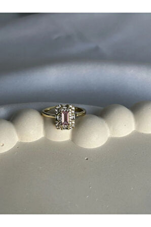 Pembe Baget Taş Yüzük