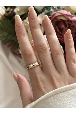 Mineli Pembe Çiçek Detay Yüzük