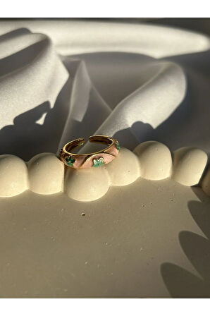 Mineli Pembe Yüzük