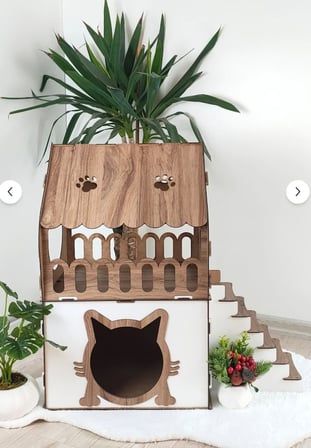 L Ahşap İki Katlı Merdivenli Kedi Evi – Teraslı Lüks Kedi Villası (L)