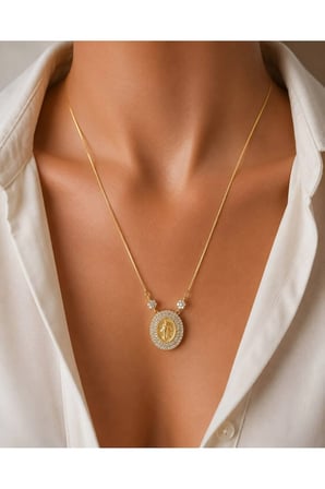 Aura Meryem Ana Madalyon Kolye – Zirkon Taşlı Gold Kadın Kolyesi