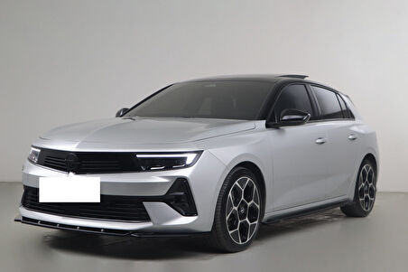 Opel Astra L Ön Lip (Plastik) (Piano Black Boyalı)