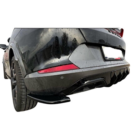 Cupra Formentor Difüzör Flap Sağ Sol (Parlak Siyah Boyalı) (Plastik)