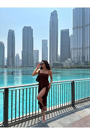 Gipe detaylı askılı elbise