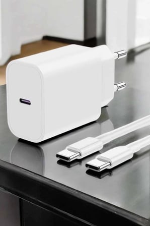 Hediye İos Uyumlu Type-c Girişli Hızlı Şarj 15/15 Pro Max Adaptör Ve Kablosu