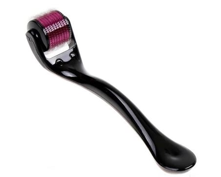 Hediye Dermaroller Titanyum 540 İğneli 0.5mm