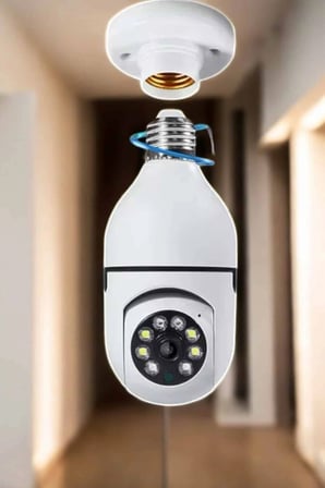 Hediye Wifi Kamera Duylu Ampul Görünümlü 360 Derece Dönebilen Ev Kamerası