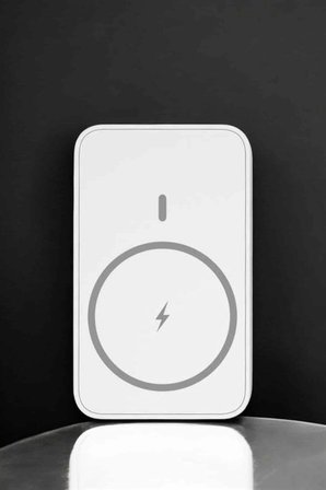Hediye Magsafe Kablosuz Batarya Yüksek Performanslı Manyetik Tasarım Hızlı Şarj