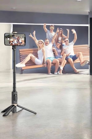 Hediye Selfie Çubuğu Tripod Kumandalı Telefon Tutucu Siyah