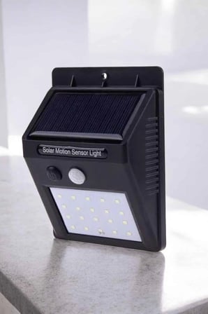 Hediye Solar Güneş Enerji Panelli Sensörlü Lamba Enerji Tasarruflu