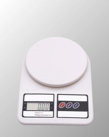Hediye Beyaz Plastik Dijital Mutfak Tartısı – 24x16.8x1.5cm