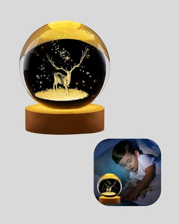 Hediye Led Işıklı Geyikli Kristal Küre Ahşap Standlı Modern Dekor Lamba