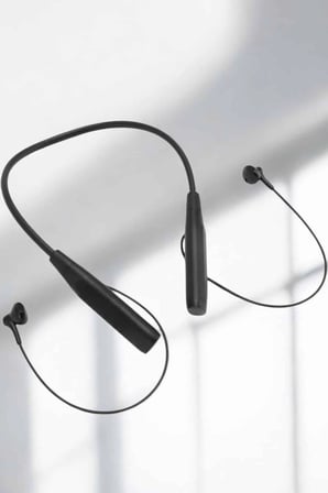 Hediye Kablolu Boyun Askılı Dijital Göstergeli Bluetooth Kulaklığı 60 Saat