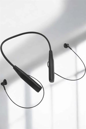 Hediye Kablolu Boyun Askılı Dijital Göstergeli Bluetooth Kulaklığı 60 Saat