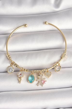 Pirinç Gold Renk Sallantı Zirkon Taşlı AYıcık Figür Kalp Detay Charm Kadın Bileklik