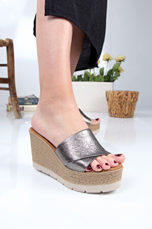 Kadın Dolgu Topuk Terlik Günlük Ortopedik Taban Şık ve Rahat Terlik Faylin