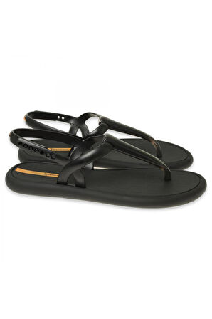 Ipanema 83509Z Glossy Vegan Siyah Kadın Sandalet