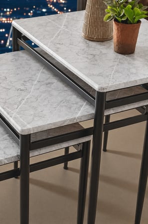 3’lü Zigon Sehpa Takımı Gri Mermer Desenli MDF Membran Tabla – Siyah Metal Ayaklı