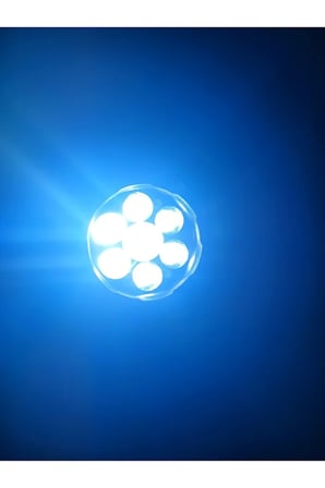8 Modlu 7 LED'li 3 Işık RenkIi Güçlü Işıklı El Feneri Halka Işıklı Dijital Göstergeli SOS Tripod Uyumlu