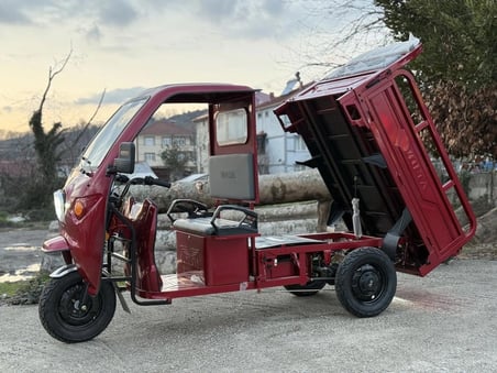 Volta Vt5 Elektrikli Üç Tekerlekli Motosiklet Kırmızı Renk