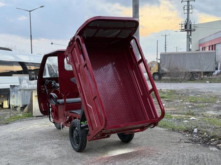 Volta Vt5 Elektrikli Üç Tekerlekli Motosiklet Kırmızı Renk