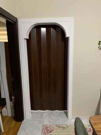 Akordeon Kapı Kibar Modeli, Ceviz Ahşap Desenli, 84x216cm