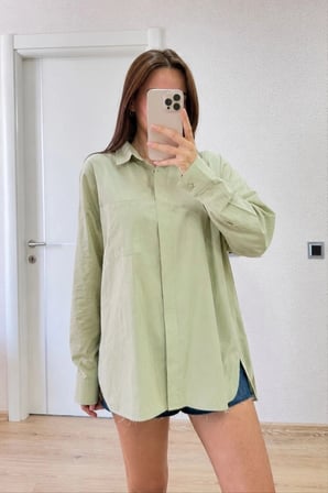 Kadın Oversize Pens Detaylı Cepli Yırtmaçlı Rahat Kalıp Poplin Gömlek - Yeşil