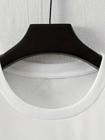 Ben Şişman Değilim Tanrı Bana Hava Yastığı Verdi Çünkü Ben Değerliyim Tişörtü - Beyaz