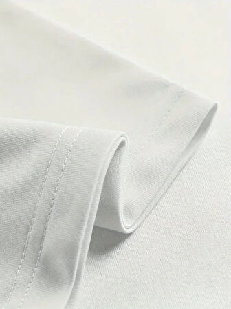 Erkek OversizeGrafik Tişört "CAMPBRASTCOOPERATION" Kalın Yazı Bisiklet Yaka, Kısa Kol, Kalın Mor ve Siyah Desenli Yazlık Sokak Kıyafeti - Beyaz