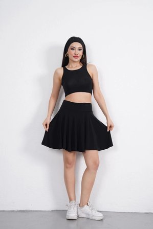 Sendy Kumaş Bisiklet Yaka Crop Şortlu Etek ikili Takım - Siyah
