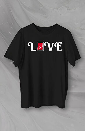 Sevgililer Günü İçin Özel Tasarım Love Baskılı T-shirt - Siyah