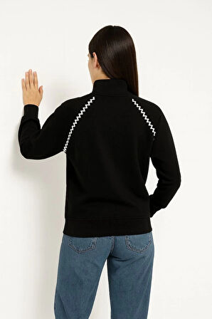 Kadın Oversize Dik Yaka Fermuarlı Sweatshirt - Zincir Nakışli Kanguru Cepli, - Siyah