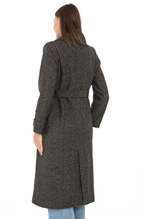 Kadın Balık Sırtı Yünlü Dokuma Kaşe Kaban – Kruvaze Yaka, Kuşaklı, Cepli, Astarlı Uzun Boy Tesettür Şık Kışlık Kaşe Kaban Modeli - Kahverengi