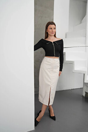 Yırtmaçlı uzun deri etek krem