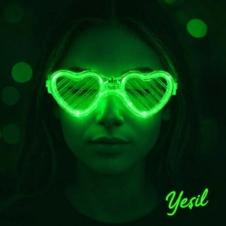 Yeşil LED Işıklı Kalp Gözlük – 3 Modlu Parti