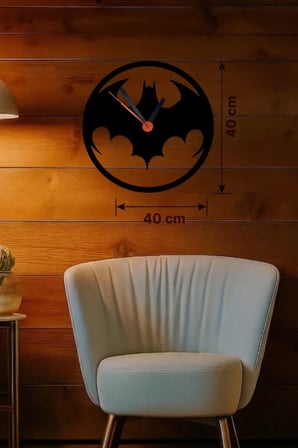 Batman Yarasa Logolu Ahşap Duvar Saati - 40x40 cm Dekoratif DC Temalı