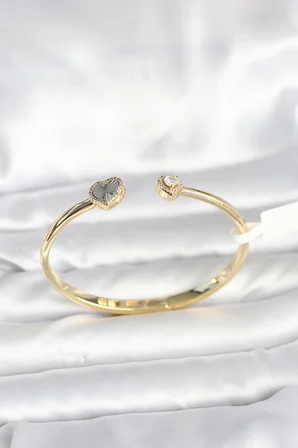 Pirinç Gold Renk Kalpli Model Kadın Kelepçe Bileklik