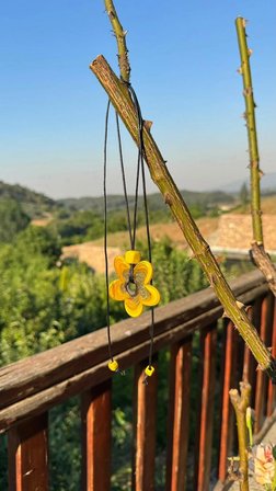El Yapımı Cam Çiçek Kolye 