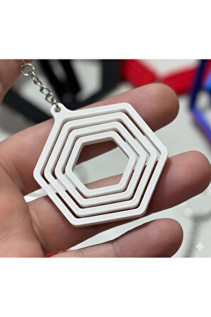 Geometrik Büyü: 3D Baskı İçi İçe Geçen Altıgen Anahtarlık (2'li Set)