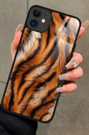 Apple iPhone 11 Uyumlu Sarı Leopar Tasarımlı Parlak Silikon Kılıf