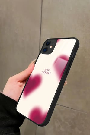 Apple iPhone 11 Uyumlu Love Yazılı Parlak Silikon Kılıf