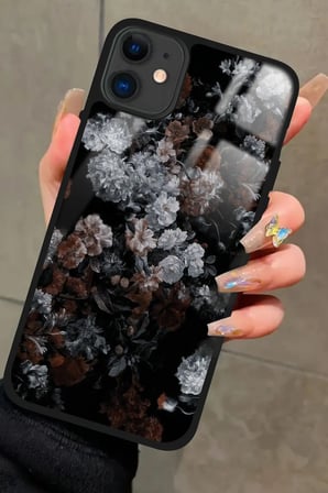 Apple iPhone 11 Uyumlu Beyaz Çiçek Tasarımlı Parlak Silikon Kılıf