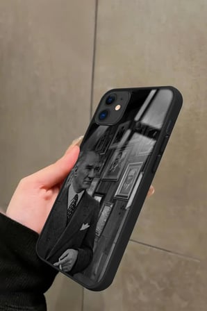 Apple iPhone 11 Uyumlu Atatürk Tasarımlı Parlak Silikon Kılıf
