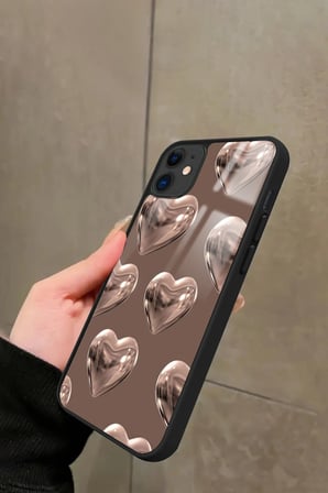Apple iPhone 12 Uyumlu Kahverengi Kalp Tasarımlı Parlak Silikon Kılıf