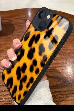 Apple iPhone 13 Uyumlu Sarı Leopar Tasarımlı Parlak Silikon Kılıf