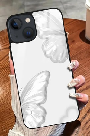 Apple iPhone 13 Uyumlu Beyaz Kelebek Tasarımlı Parlak Silikon Kılıf