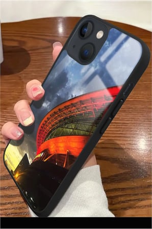 Apple iPhone 13 Uyumlu Stadyum Tasarımlı Parlak Silikon Kılıf