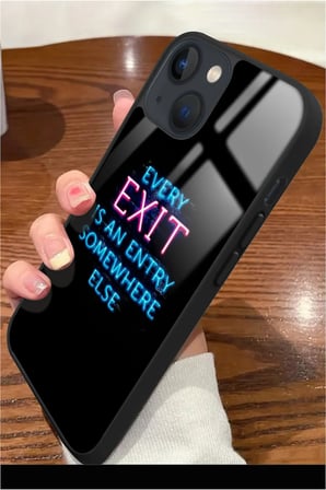 Apple iPhone 15 Uyumlu Somewhere Else Tasarımlı Parlak Silikon Kılıf