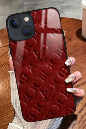 Apple iPhone 15 Uyumlu Bordo Marka Tasarımlı Parlak Silikon Kılıf