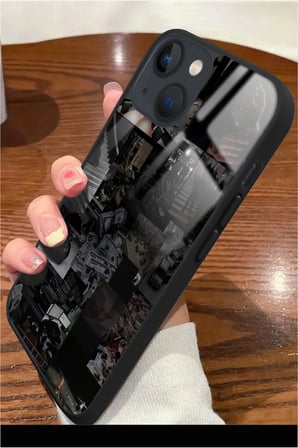 Apple iPhone 15 Uyumlu Mafia Tasarımlı Parlak Silikon Kılıf